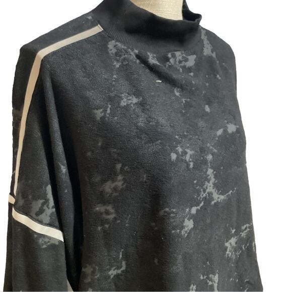 Nike Cropped Pullover - Picture 4 of 5